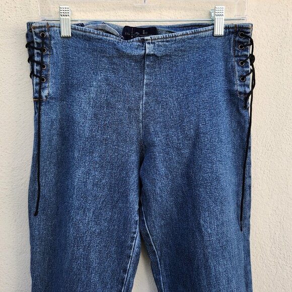Vintage Y2K LEI Low RIse Lace Up Flare Jeans - Picture 5 of 9
